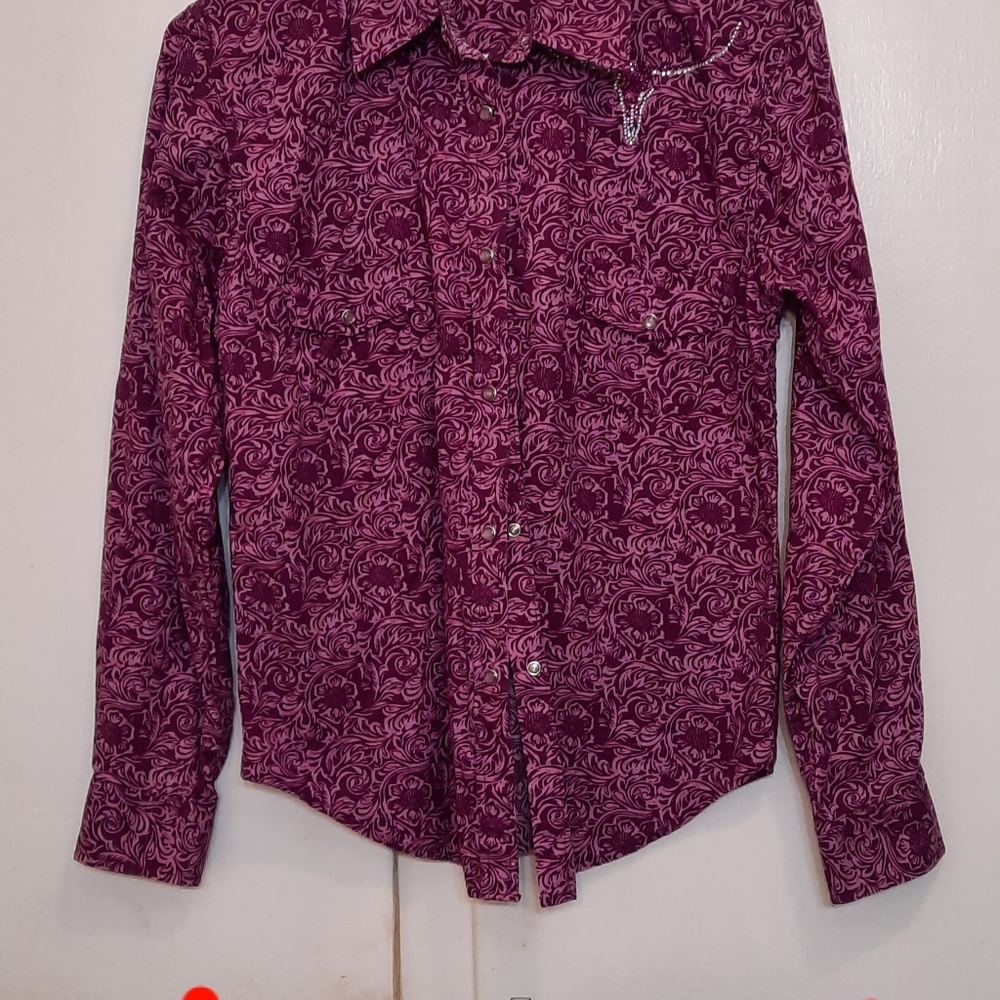 Clothes - Picture 3 of 16